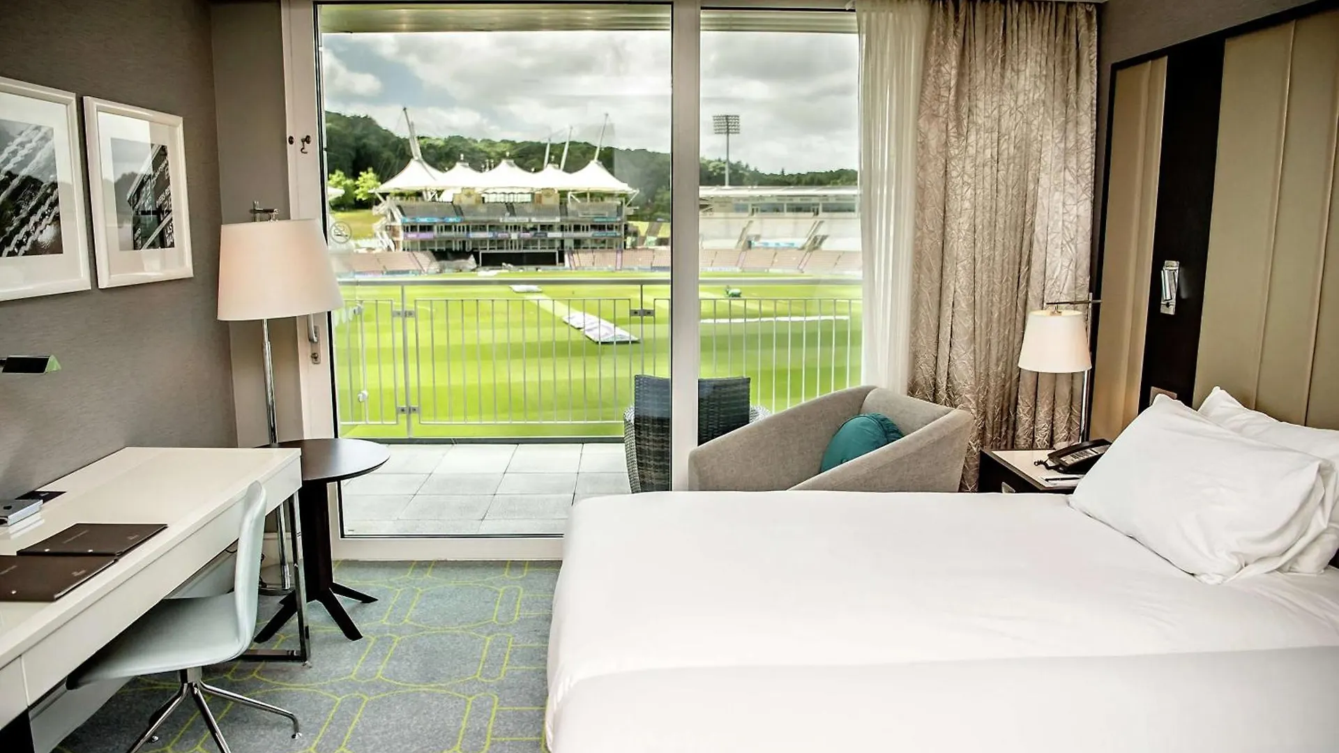 Отель Hilton Southampton - Utilita Bowl